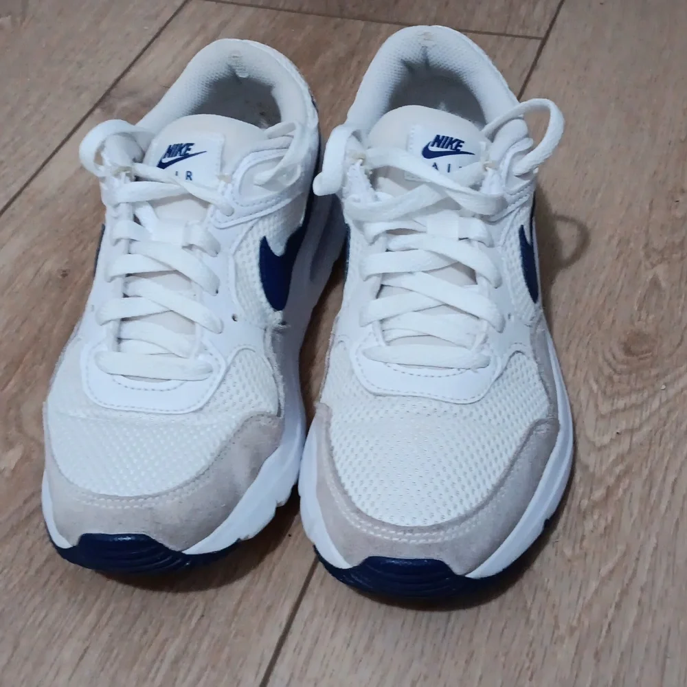 Nike Air - Picture 2 of 4
